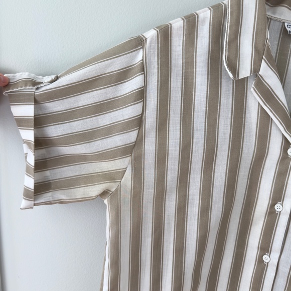 Oak Hill Vintage Beige/White Striped Short Sleeve Button Up Shirt - Picture 6 of 11